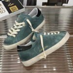 Super-Star with green suede leather star and black matte cowhide leather heel