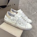 Super-Star with white matte cowhide star and golden matte cowhide leather heel