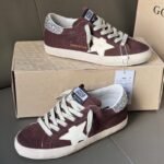 Super-Star with white matte cowhide star and silvery glitter heel