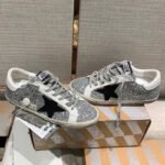 Super-Star with black suede leather star and white matte cowhide leather heel