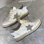 Ball-Star with silvery glitter star and silvery glitter heel