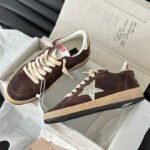 Ball-Star with silvery glitter star and golden matte cowhide leather heel