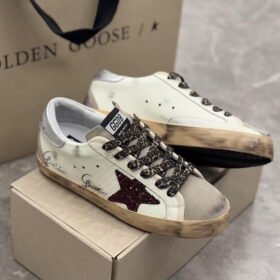 Super-Star with red glitter star and silvery matte cowhide leather heel