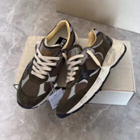 Dad-Star with black matte cowhide star and black matte cowhide leather heel