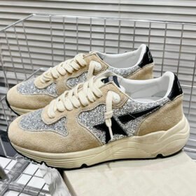 Running sole with black matte cowhide star and black matte cowhide leather heel