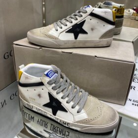 Mid Star with black matte cowhide star and yellow matte cowhide leather heel