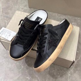 Super-Star Sabot with black glitter star