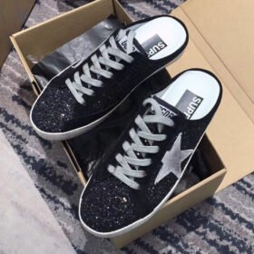 Super-Star Sabot with grey suede leather star