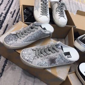 Super-Star Sabot with grey suede leather star