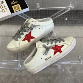 Super-Star Sabot with red glitter star