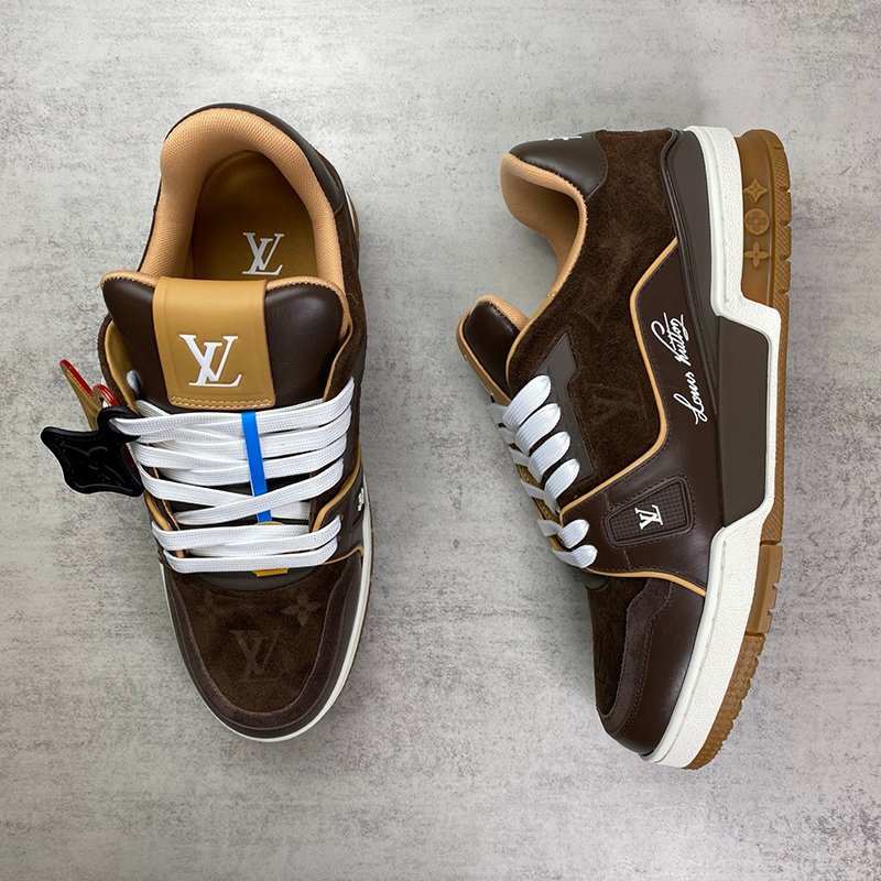 حذاء رياضي بني من طراز LV Trainer – عرض المنتج 3