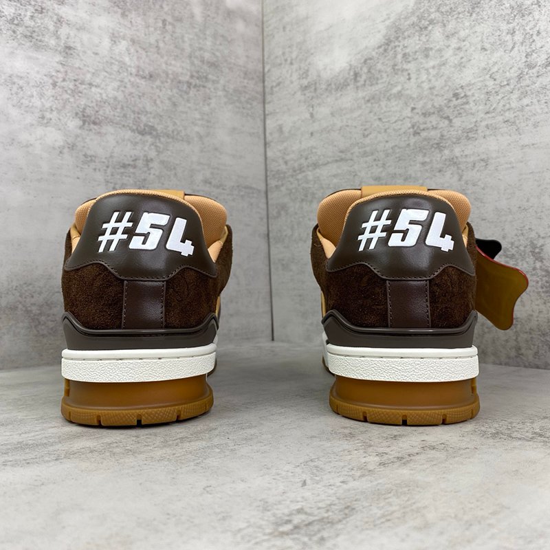 حذاء رياضي بني من طراز LV Trainer – عرض المنتج 5